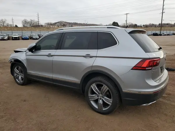 3VV2B7AX6LM021929 2020 VOLKSWAGEN TIGUAN - Image 2