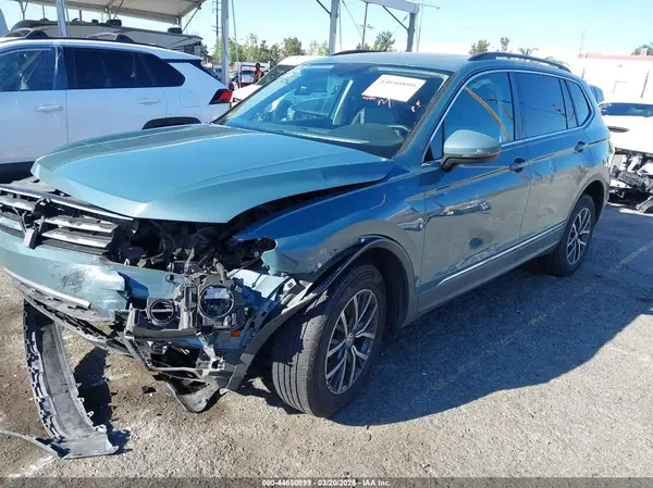 3VV2B7AX6LM030324 2020 VOLKSWAGEN TIGUAN - Image 2