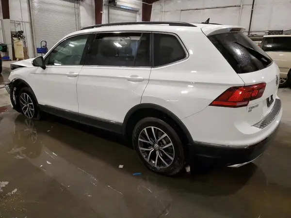 3VV2B7AX6LM053456 2020 VOLKSWAGEN TIGUAN - Image 2