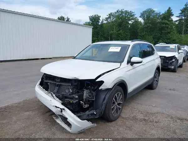 3VV2B7AX6LM062531 2020 VOLKSWAGEN TIGUAN - Image 2