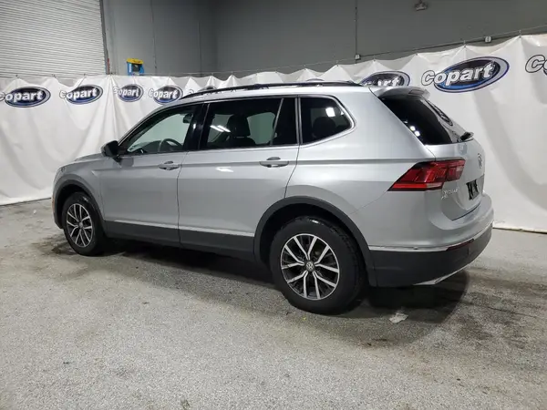 3VV2B7AX6LM071150 2020 VOLKSWAGEN TIGUAN - Image 2