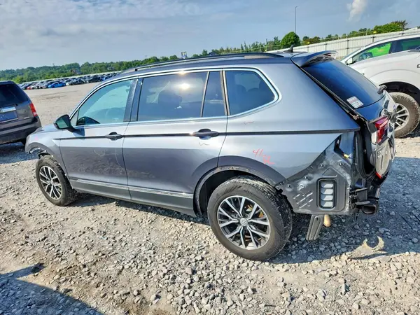 3VV2B7AX6LM076008 2020 VOLKSWAGEN TIGUAN - Image 2