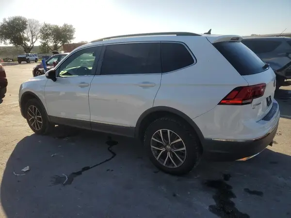 3VV2B7AX6LM077904 2020 VOLKSWAGEN TIGUAN - Image 2
