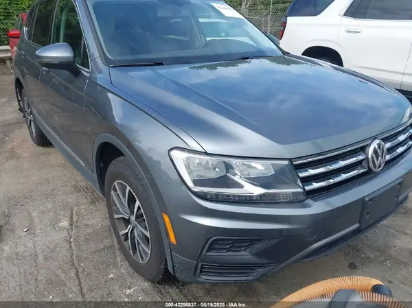 3VV2B7AX6LM079491 2020 VOLKSWAGEN TIGUAN - Image 1