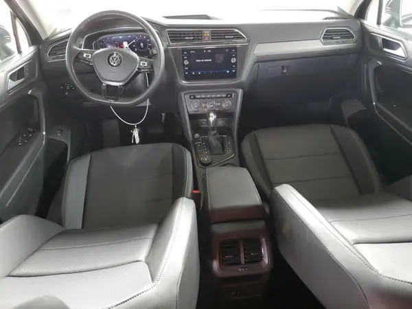 3VV2B7AX6LM082178 2020 VOLKSWAGEN TIGUAN - Image 8