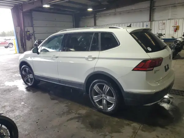 3VV2B7AX6LM095352 2020 VOLKSWAGEN TIGUAN - Image 2
