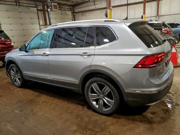 3VV2B7AX6LM100047 2020 VOLKSWAGEN TIGUAN - Image 2