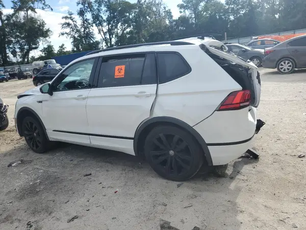 3VV2B7AX6LM108083 2020 VOLKSWAGEN TIGUAN - Image 2