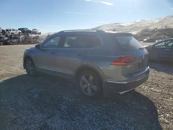 3VV2B7AX6LM108696 2020 VOLKSWAGEN TIGUAN - Image 2
