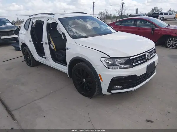 3VV2B7AX6LM110450 2020 VOLKSWAGEN TIGUAN - Image 1