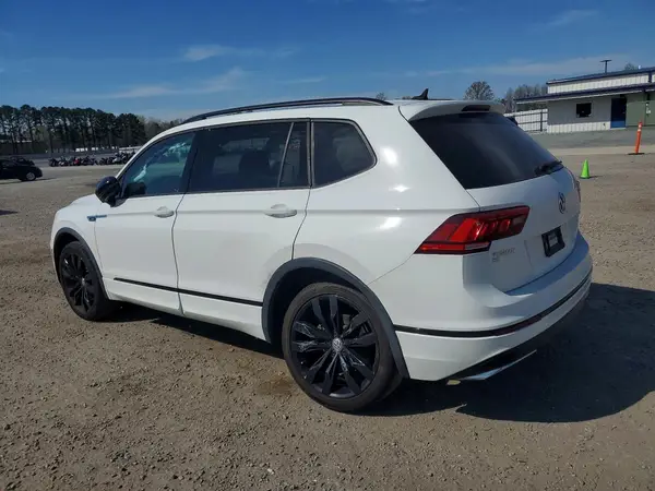 3VV2B7AX6LM159857 2020 VOLKSWAGEN TIGUAN - Image 2
