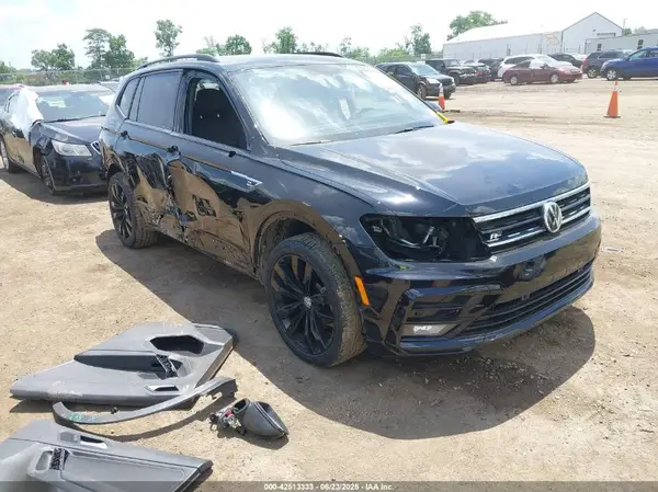 3VV2B7AX6MM001178 2021 VOLKSWAGEN TIGUAN - Image 1