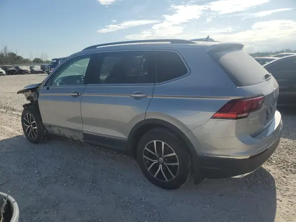 3VV2B7AX6MM056536 2021 VOLKSWAGEN TIGUAN - Image 2