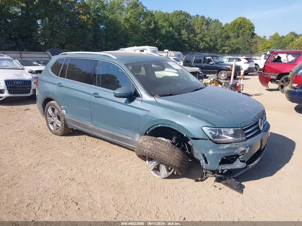 3VV2B7AX6MM061218 2021 VOLKSWAGEN TIGUAN - Image 1
