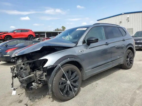 3VV2B7AX6MM101345 2021 VOLKSWAGEN TIGUAN - Image 1