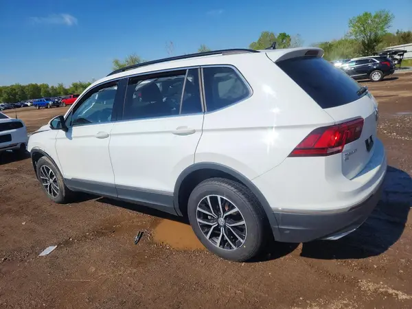3VV2B7AX6MM157138 2021 VOLKSWAGEN TIGUAN - Image 2