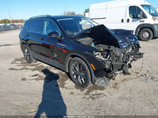 3VV2B7AX6NM024932 2022 VOLKSWAGEN TIGUAN - Image 1