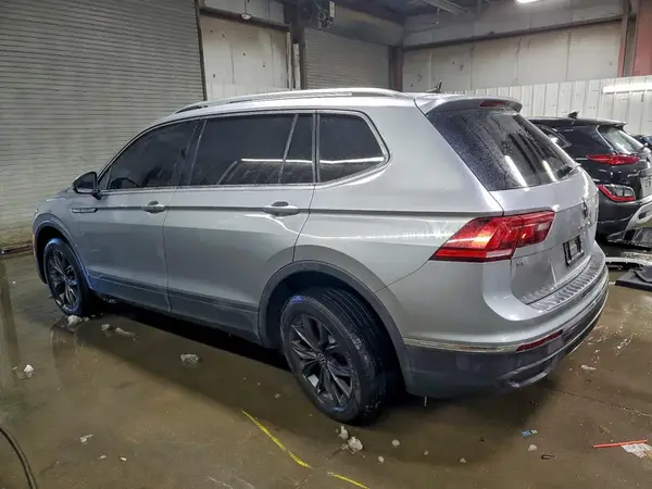 3VV2B7AX6NM031105 2022 VOLKSWAGEN TIGUAN - Image 2