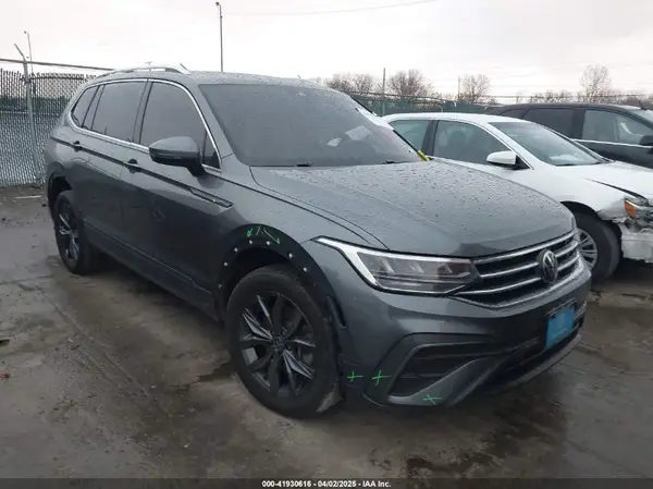 3VV2B7AX6NM130104 2022 VOLKSWAGEN TIGUAN - Image 1