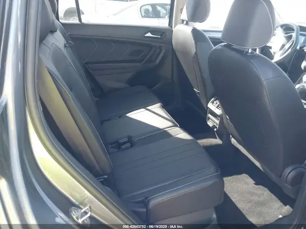 3VV2B7AX6NM166133 2022 VOLKSWAGEN TIGUAN - Image 8