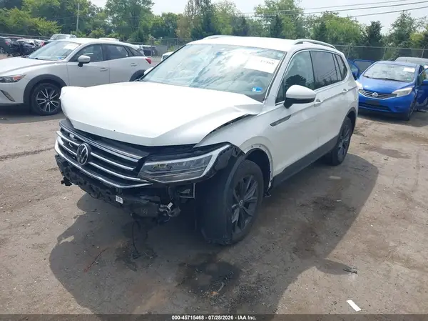 3VV2B7AX6PM066861 2023 VOLKSWAGEN TIGUAN - Image 2
