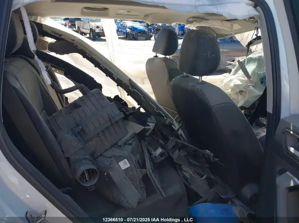 3VV2B7AX7JM008572 2018 VOLKSWAGEN TIGUAN - Image 8