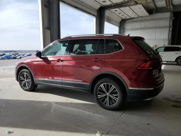 3VV2B7AX7JM016039 2018 VOLKSWAGEN TIGUAN - Image 2
