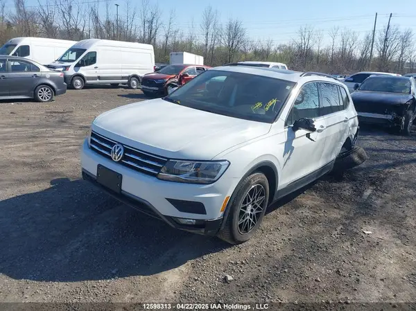 3VV2B7AX7JM020379 2018 VOLKSWAGEN TIGUAN - Image 2