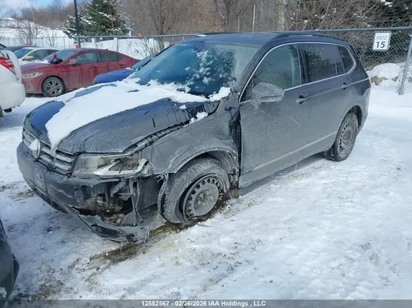 3VV2B7AX7JM031334 2018 VOLKSWAGEN TIGUAN - Image 2