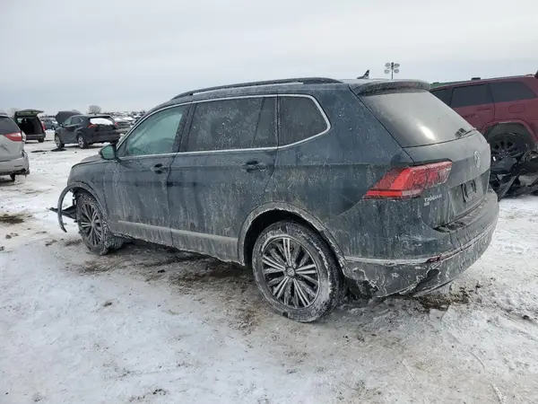 3VV2B7AX7JM036873 2018 VOLKSWAGEN TIGUAN - Image 2