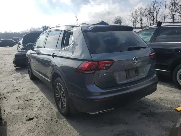 3VV2B7AX7JM044424 2018 VOLKSWAGEN TIGUAN - Image 2