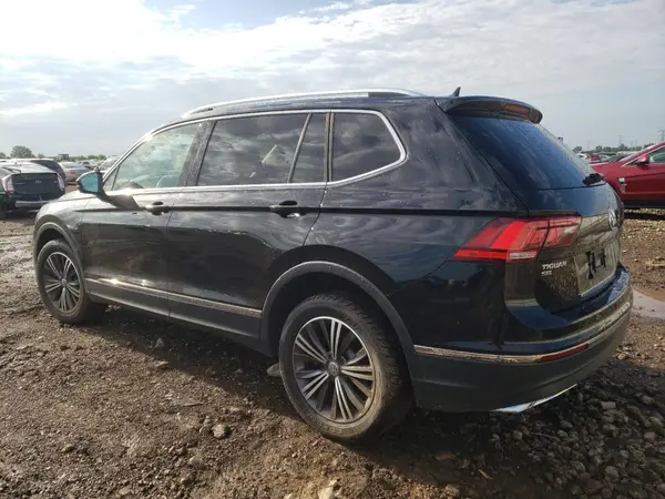 3VV2B7AX7JM066553 2018 VOLKSWAGEN TIGUAN - Image 2