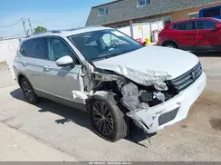 3VV2B7AX7JM069520 2018 VOLKSWAGEN TIGUAN