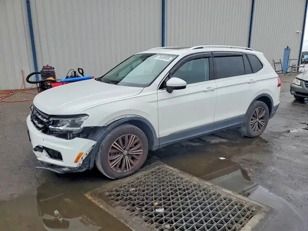 3VV2B7AX7JM074958 2018 VOLKSWAGEN TIGUAN - Image 1