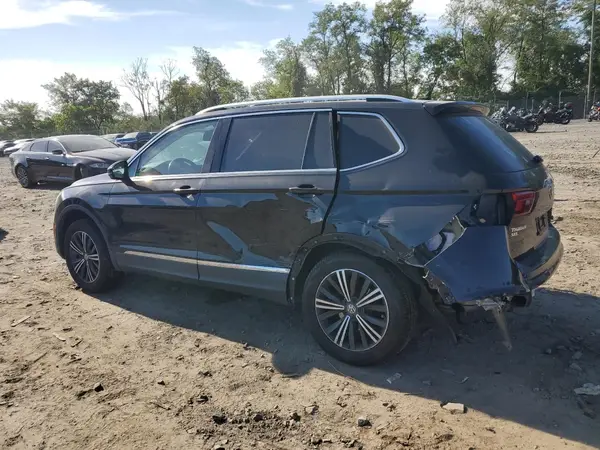3VV2B7AX7JM101706 2018 VOLKSWAGEN TIGUAN - Image 2