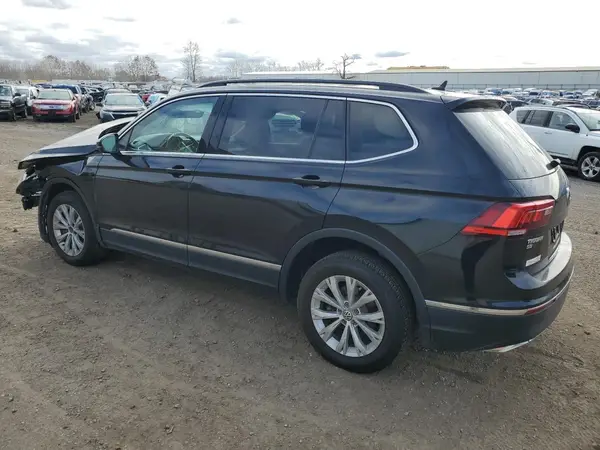 3VV2B7AX7JM109062 2018 VOLKSWAGEN TIGUAN - Image 2