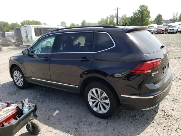 3VV2B7AX7JM119297 2018 VOLKSWAGEN TIGUAN - Image 2
