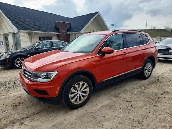 3VV2B7AX7JM121762 2018 VOLKSWAGEN TIGUAN - Image 1