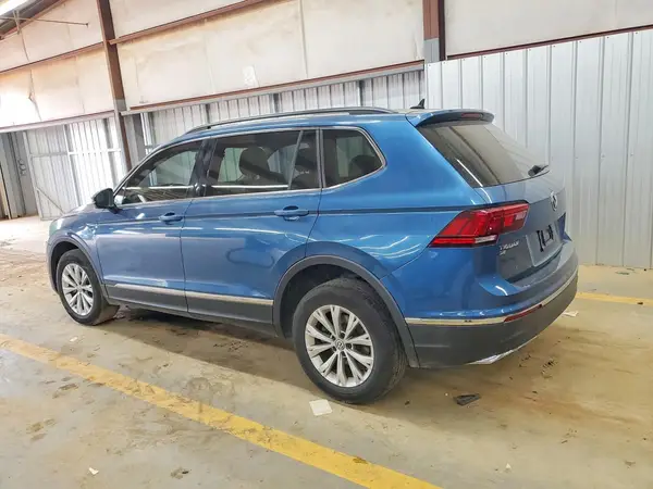 3VV2B7AX7JM122815 2018 VOLKSWAGEN TIGUAN - Image 2