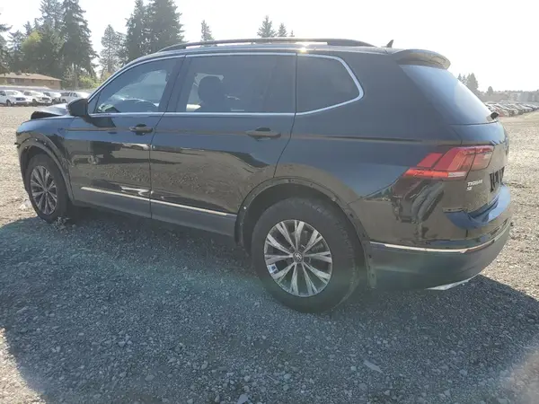 3VV2B7AX7JM134561 2018 VOLKSWAGEN TIGUAN - Image 2