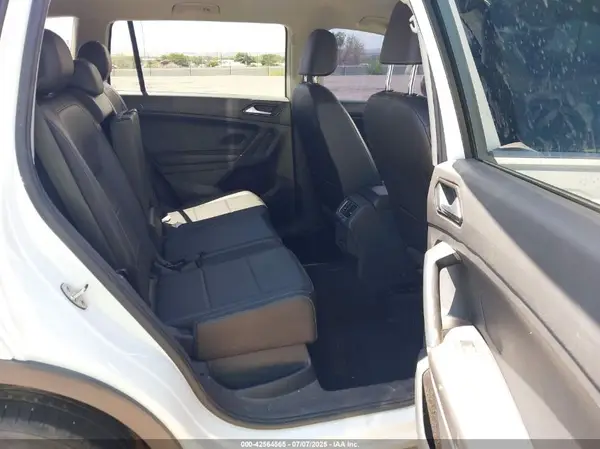 3VV2B7AX7JM138559 2018 VOLKSWAGEN TIGUAN - Image 8