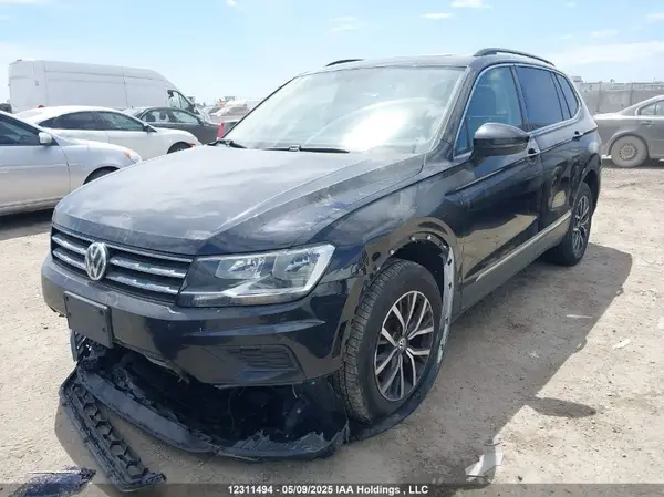 3VV2B7AX7JM145169 2018 VOLKSWAGEN TIGUAN - Image 2