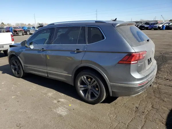 3VV2B7AX7JM147245 2018 VOLKSWAGEN TIGUAN - Image 2
