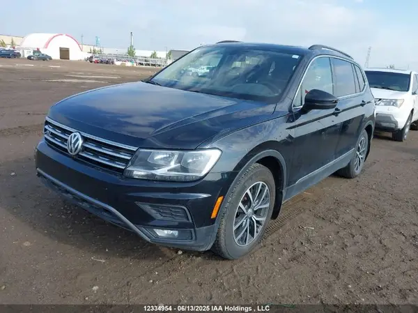 3VV2B7AX7JM154728 2018 VOLKSWAGEN TIGUAN - Image 2