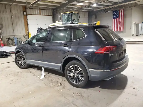 3VV2B7AX7JM164031 2018 VOLKSWAGEN TIGUAN - Image 2