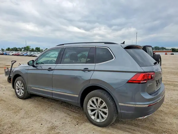 3VV2B7AX7JM172694 2018 VOLKSWAGEN TIGUAN - Image 2