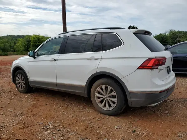 3VV2B7AX7JM175384 2018 VOLKSWAGEN TIGUAN - Image 2