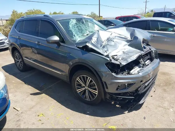 3VV2B7AX7JM177796 2018 VOLKSWAGEN TIGUAN - Image 1