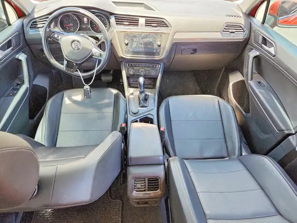 3VV2B7AX7JM180102 2018 VOLKSWAGEN TIGUAN - Image 8