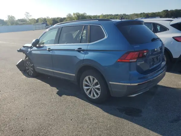 3VV2B7AX7JM181850 2018 VOLKSWAGEN TIGUAN - Image 2